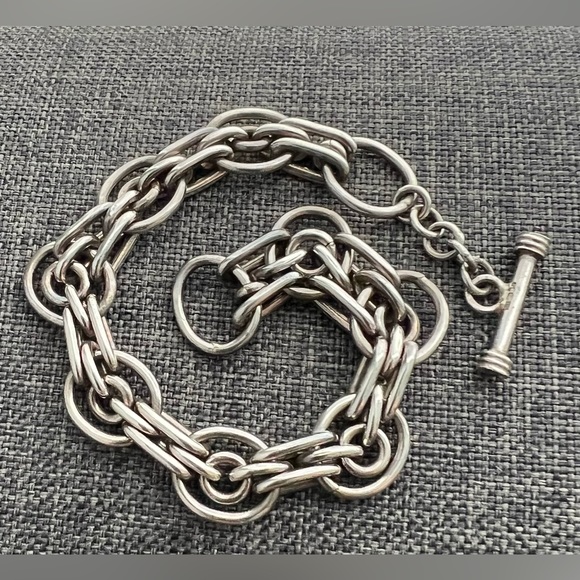 Jewelry - Wide Loop Link Textured Chain Silver 8” Toggle Bracelet Vintage Womens Jewelry